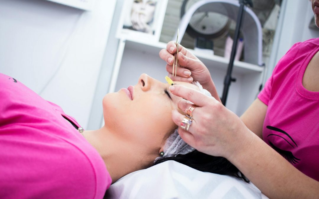 Eyebrow Tinting